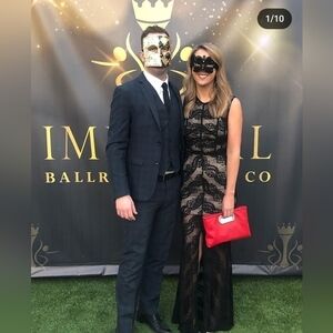 Privy Black and Tan Long Formal Tight-fitting Dress Size Small